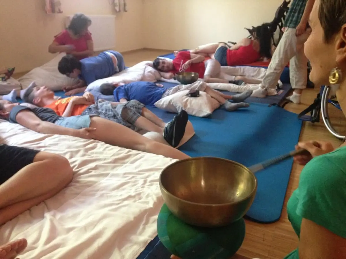 ferienohnehandicap-camp-I-2017_klangschalen_005