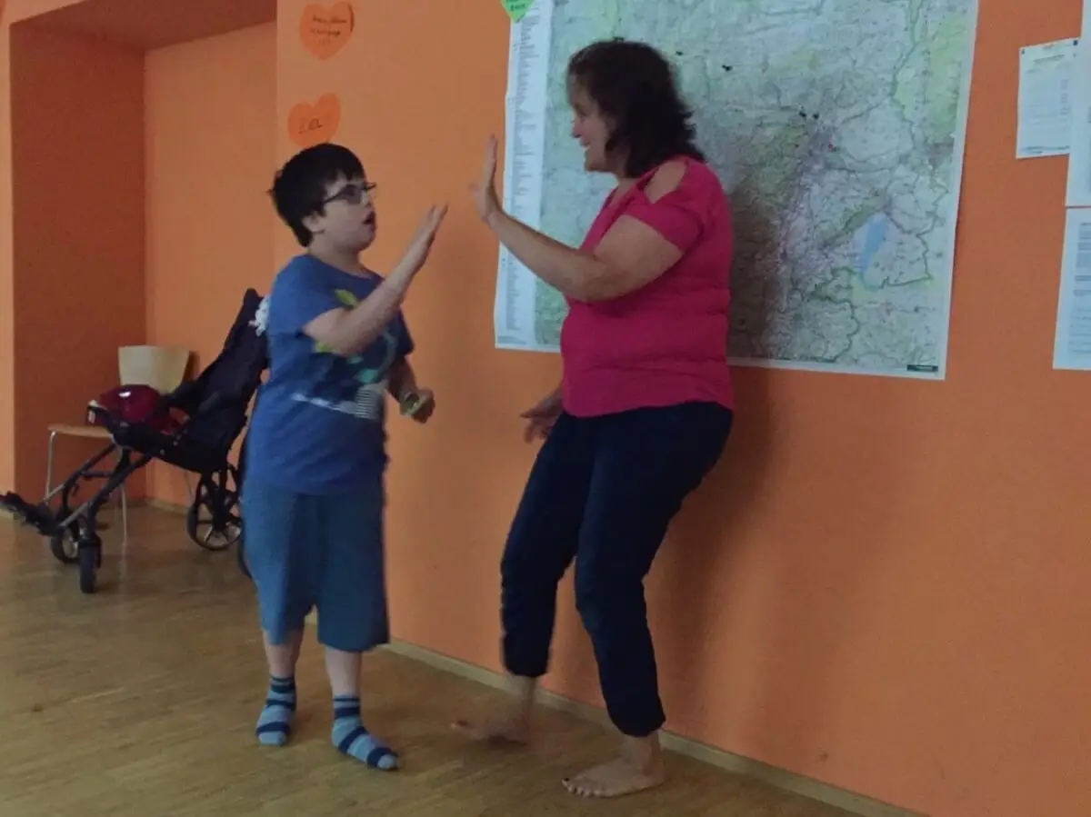 ferienohnehandicap-camp-I-2017_klangschalen_015