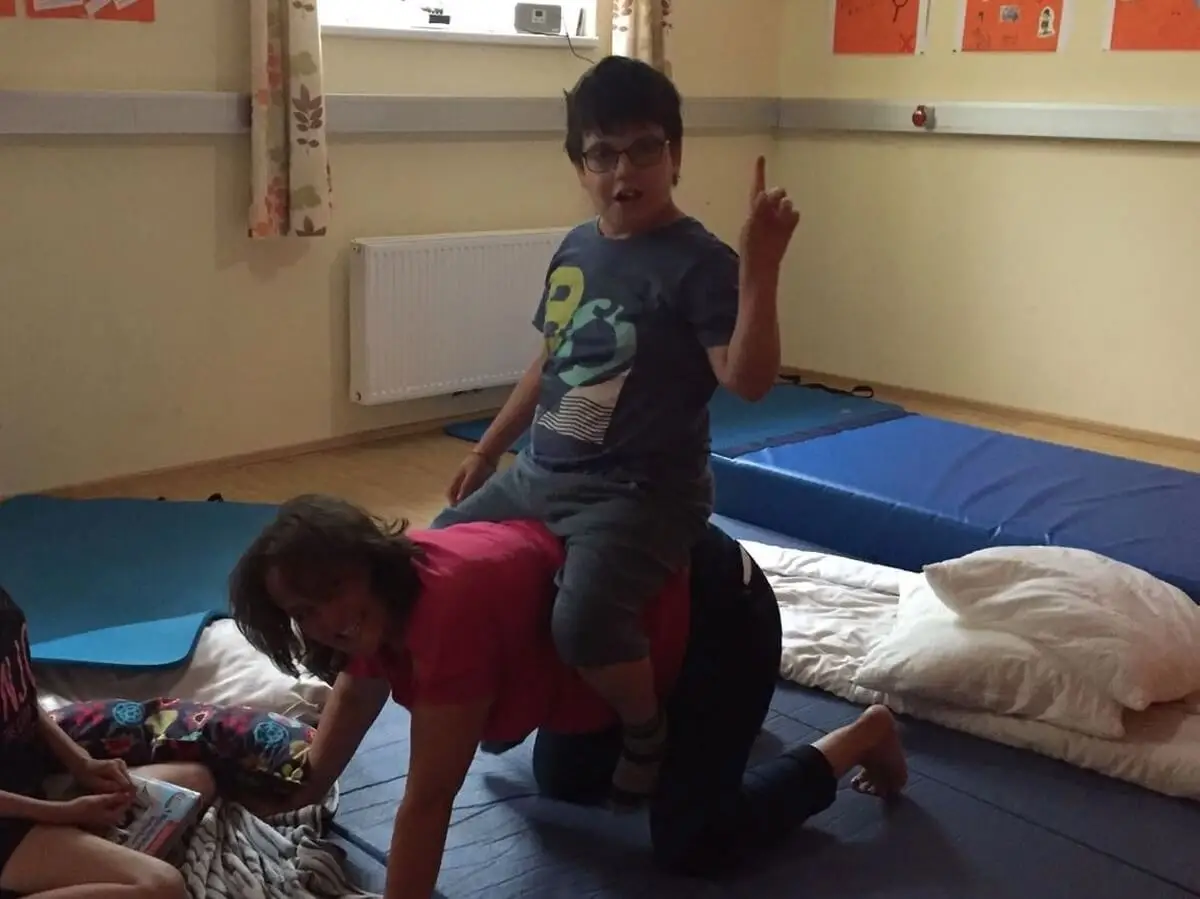 ferienohnehandicap-camp-I-2017_klangschalen_016