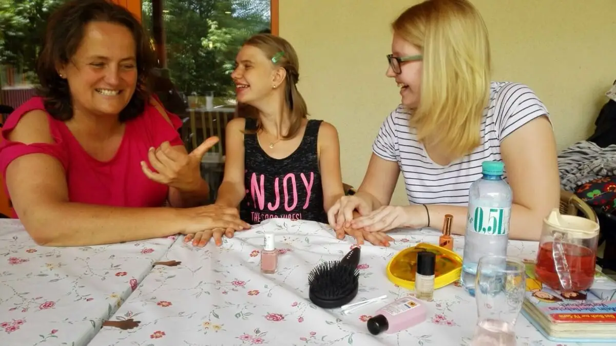 ferienohnehandicap-camp-I-2017_klangschalen_023