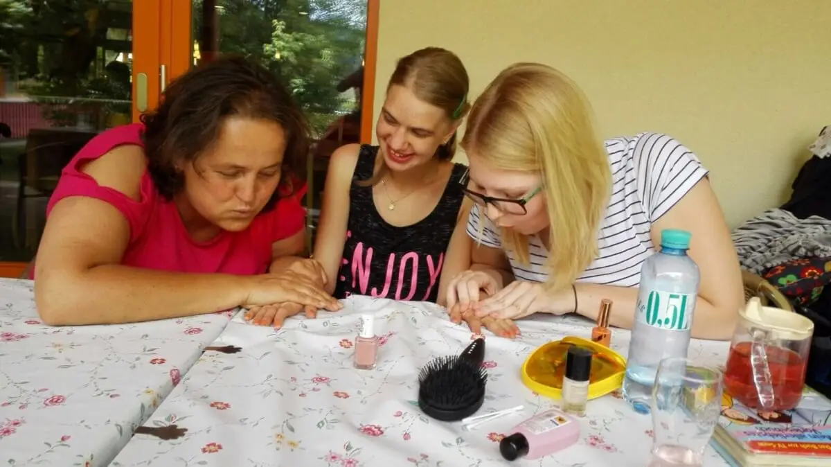 ferienohnehandicap-camp-I-2017_klangschalen_026