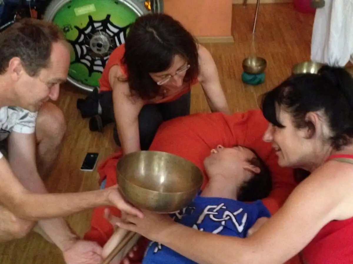 ferienohnehandicap-camp-I-2017_klangschalen_031