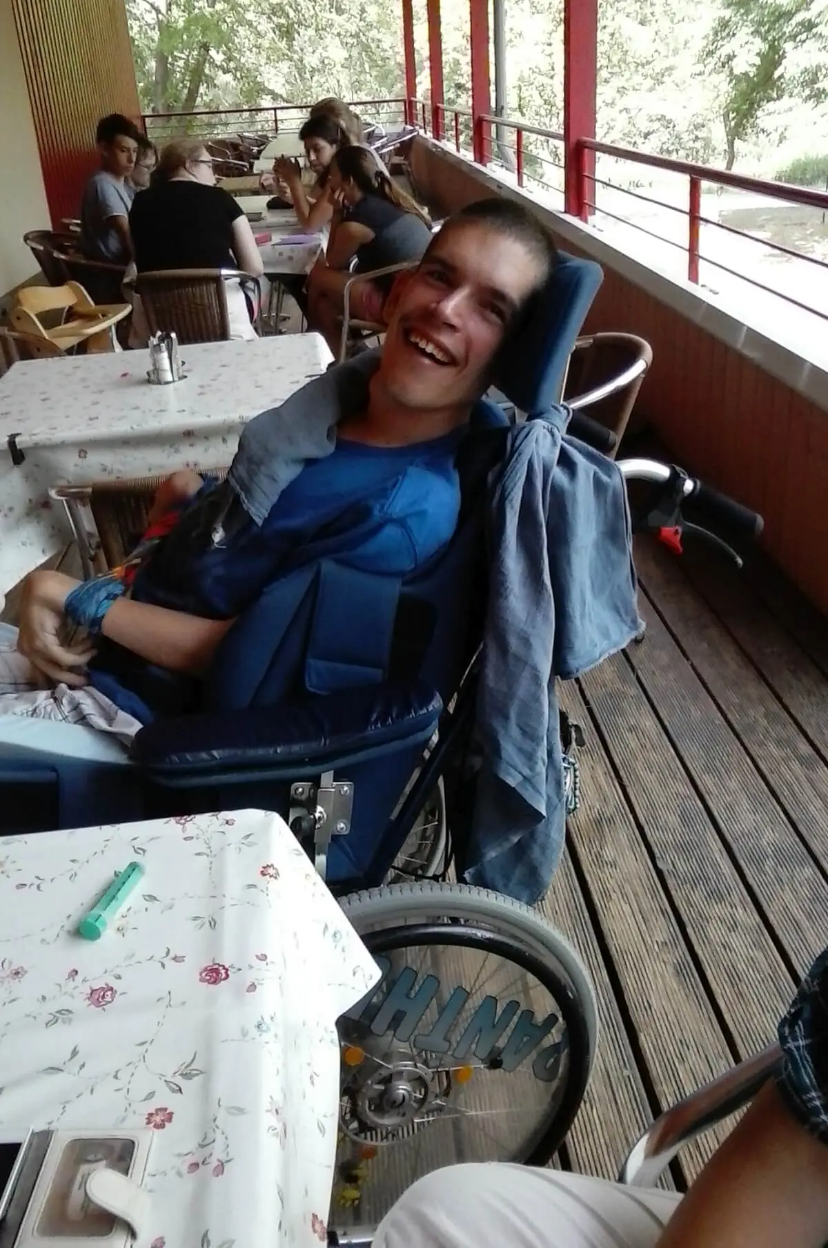 ferienohnehandicap-camp-I-2017_klangschalen_044