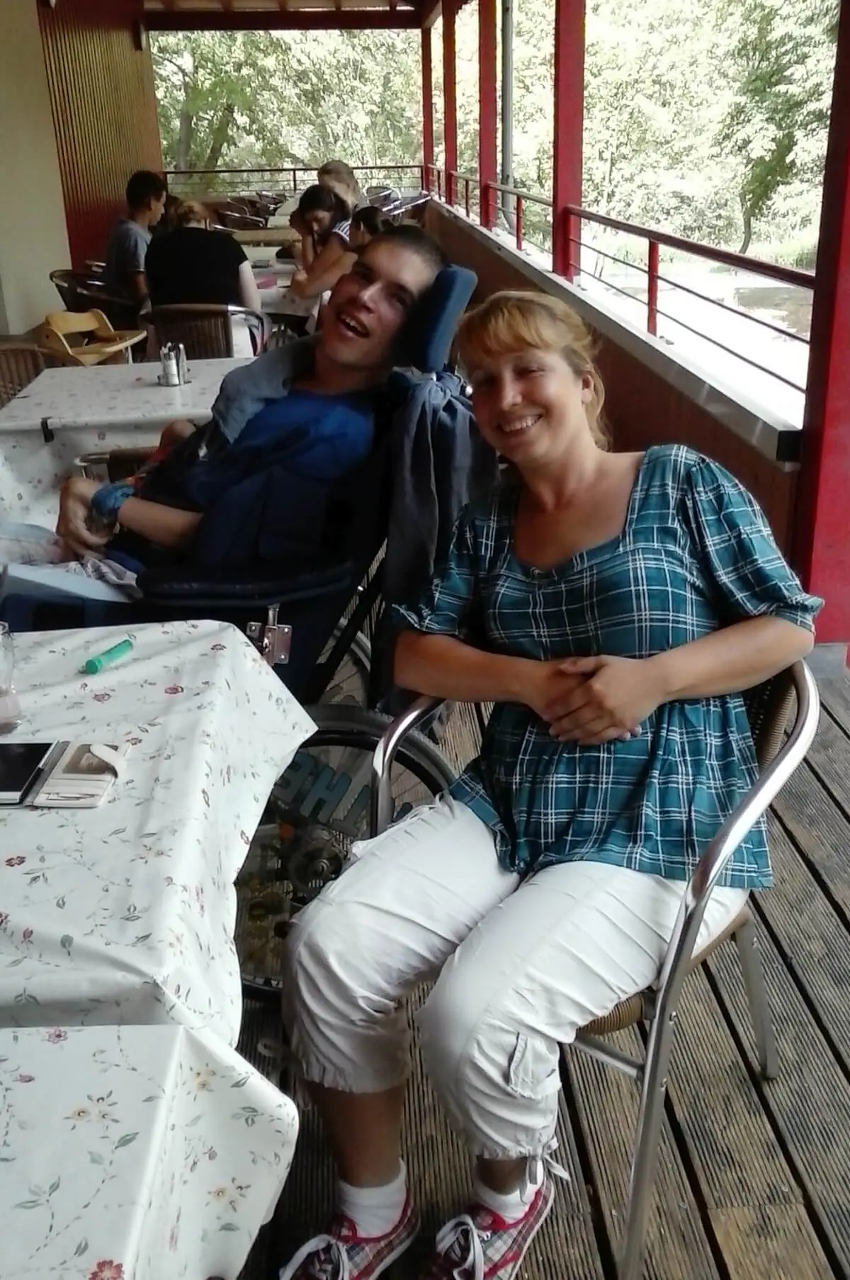 ferienohnehandicap-camp-I-2017_klangschalen_045