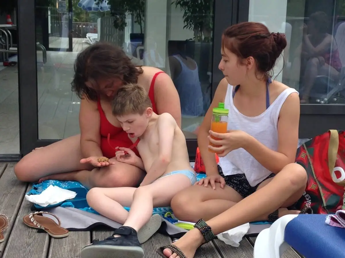 ferienohnehandicap-camp-I-2017_schwimmen_009