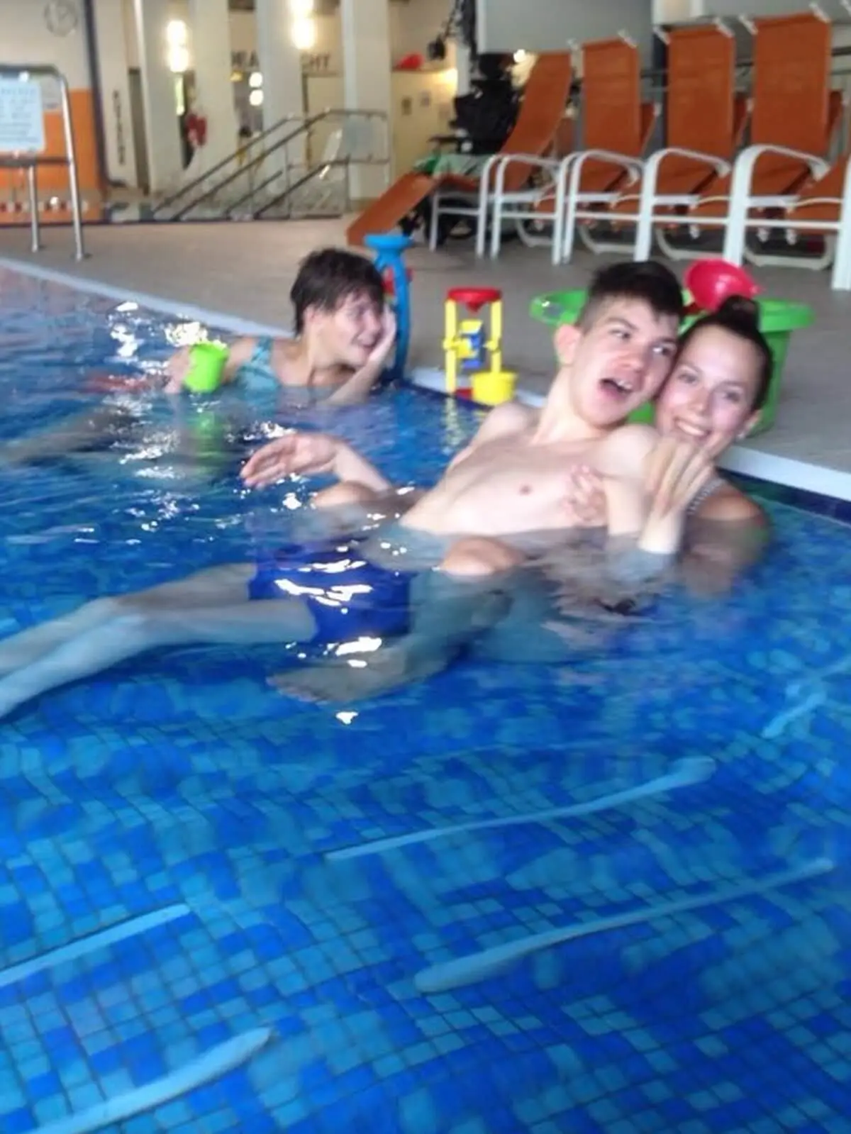 ferienohnehandicap-camp-I-2017_schwimmen_013