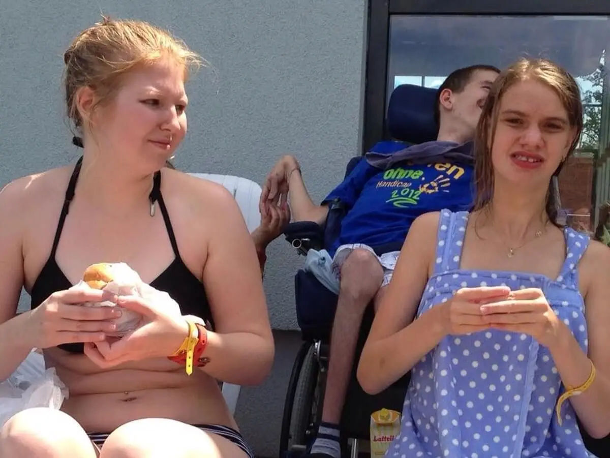 ferienohnehandicap-camp-I-2017_schwimmen_017