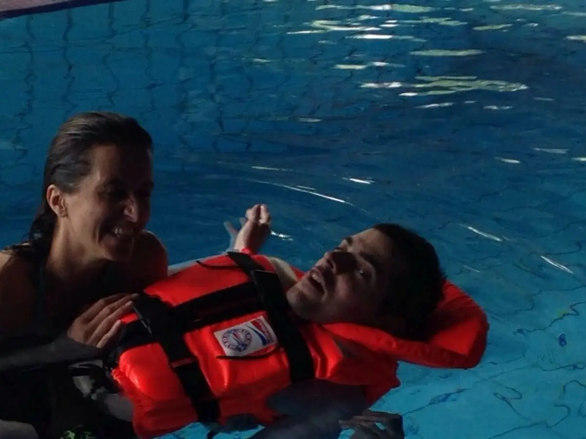 ferienohnehandicap-camp-I-2017_schwimmen_029