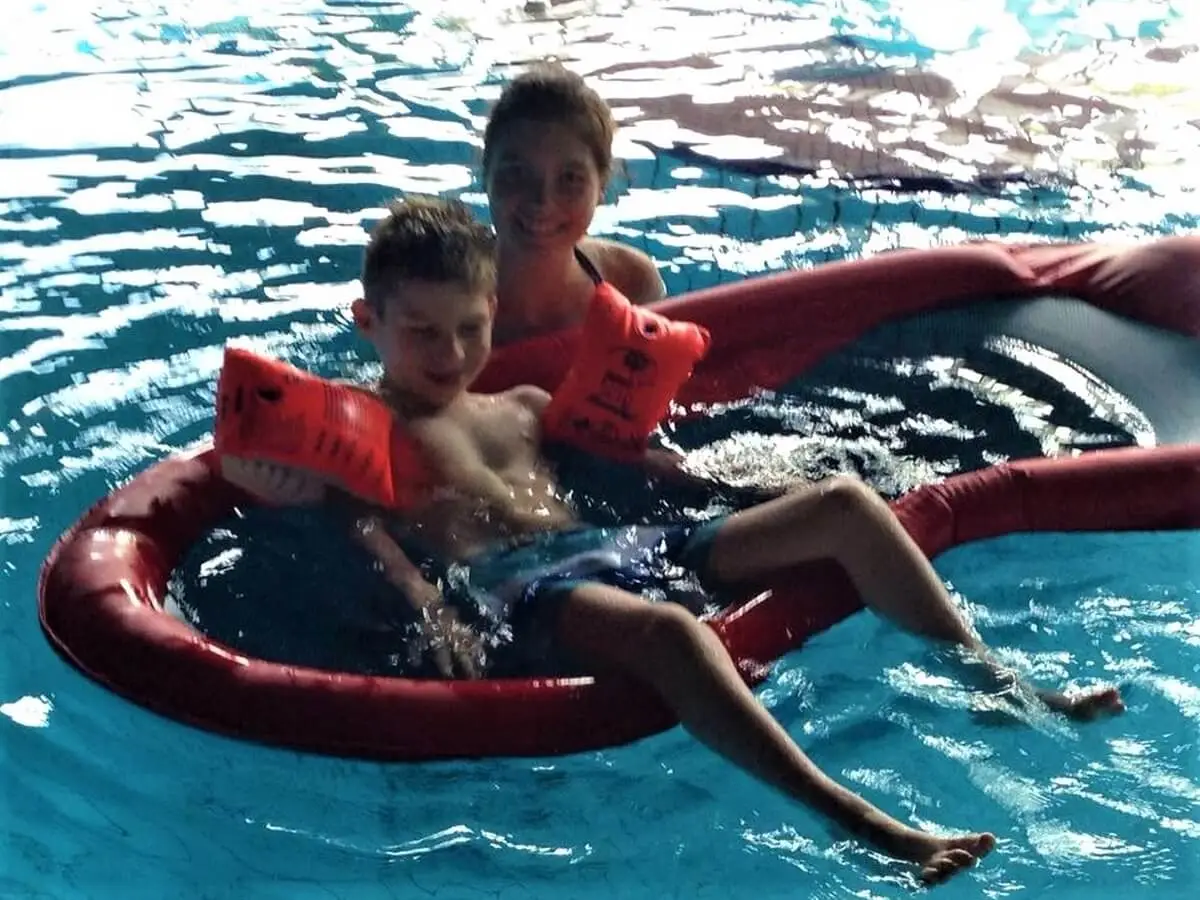 ferienohnehandicap-camp-I-2017_schwimmen_030