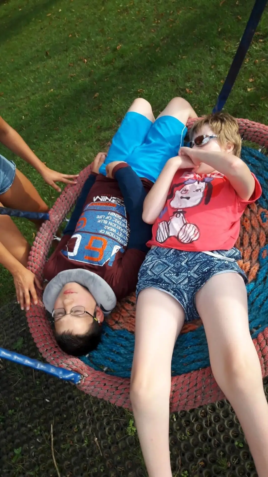 ferienohnehandicap-camp-II-2017_klangschalen_062