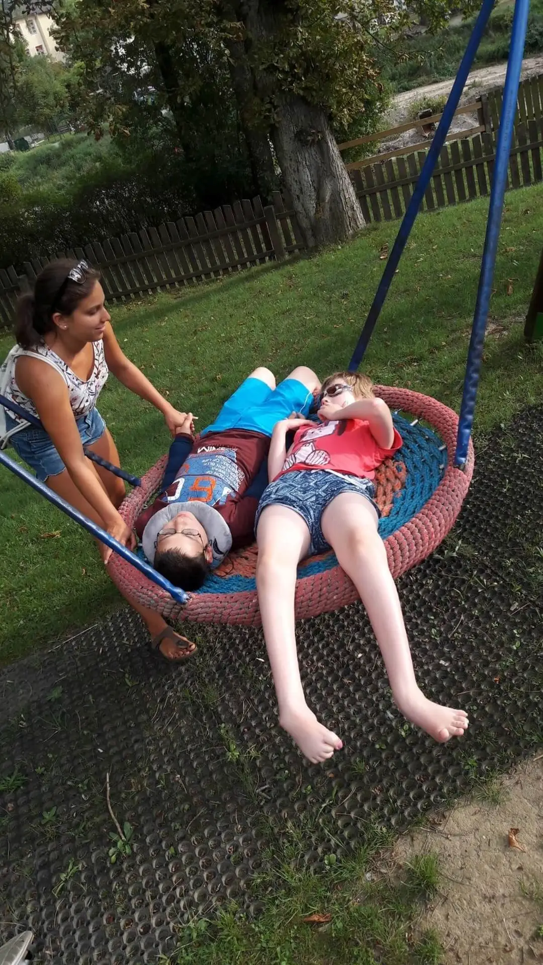 ferienohnehandicap-camp-II-2017_klangschalen_063