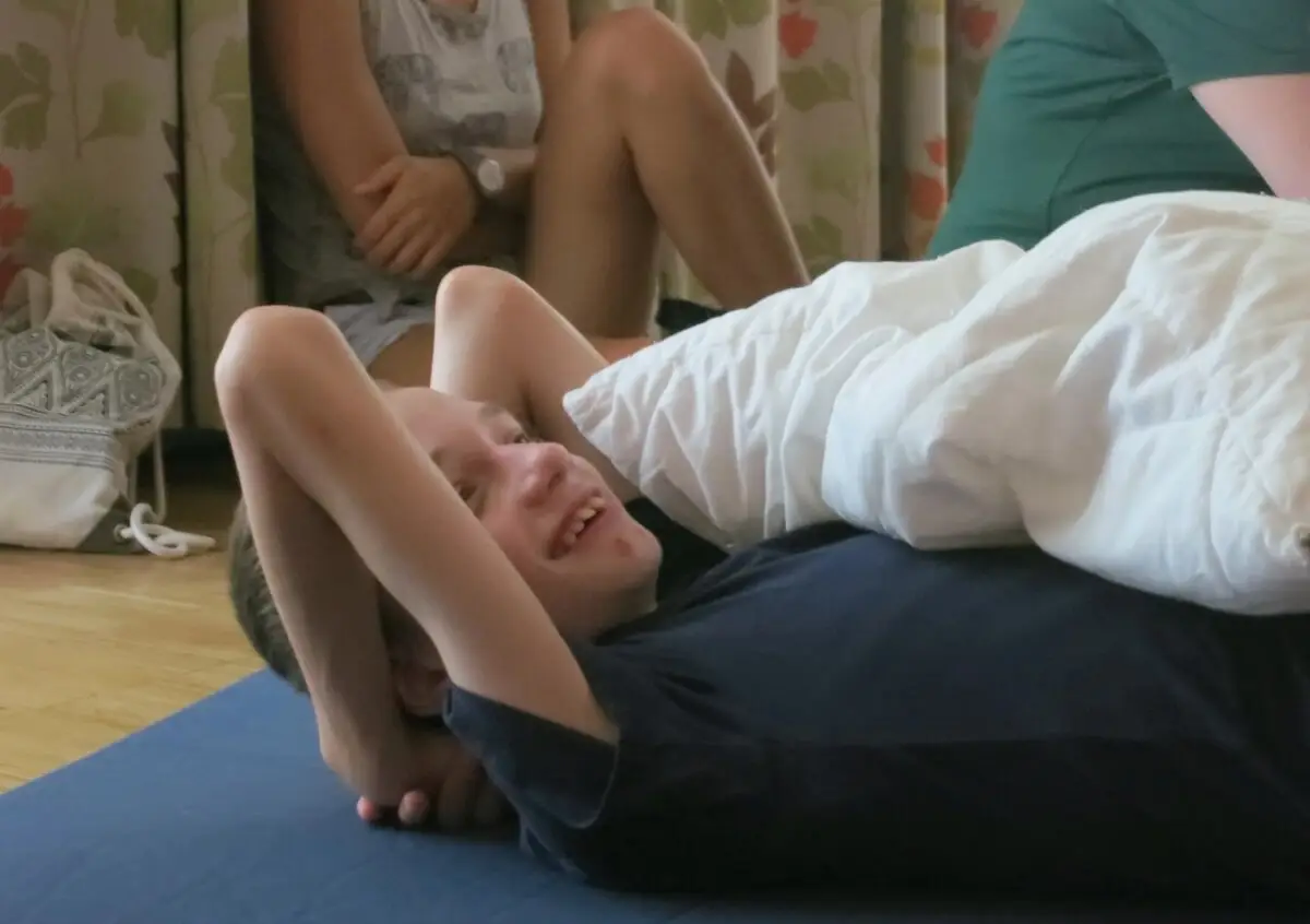 ferienohnehandicap-camp-II-2017_klangschalen_066