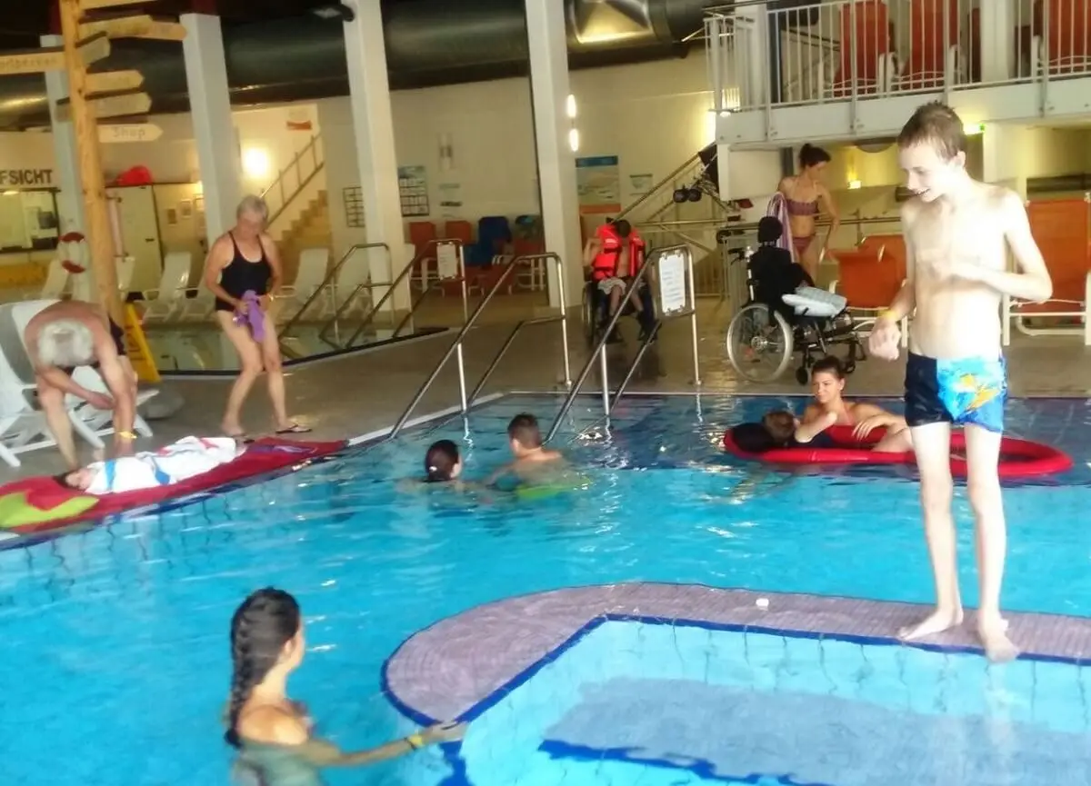 ferienohnehandicap-camp-II-2017_schwimmen_023