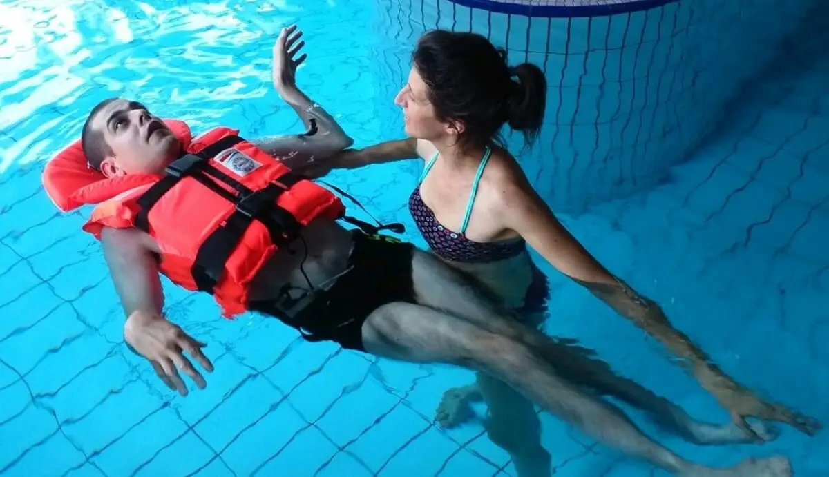 ferienohnehandicap-camp-II-2017_schwimmen_027