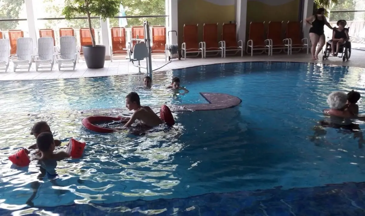 ferienohnehandicap-camp-II-2017_schwimmen_036