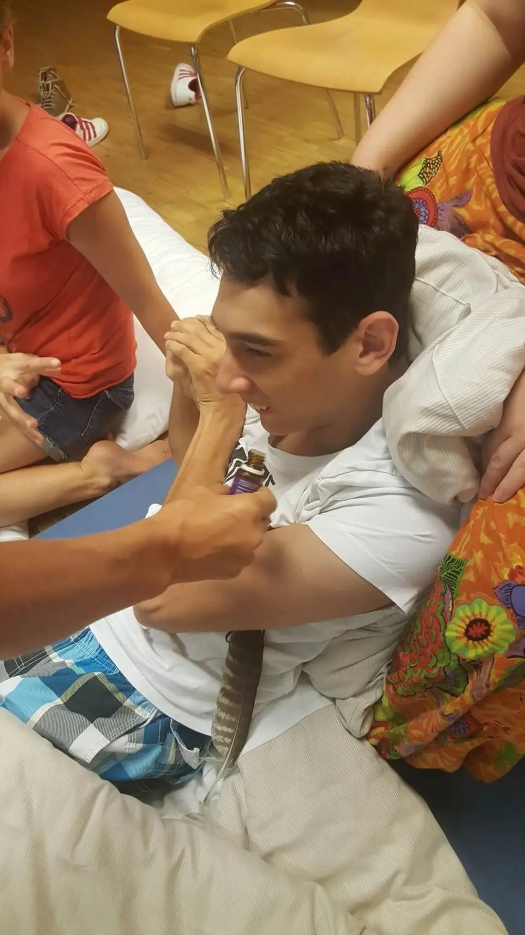 ferienohnehandicap-camp-III-2017_klangschalen_027