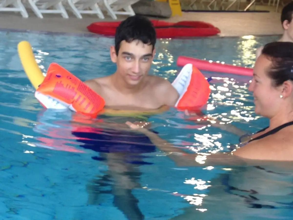 ferienohnehandicap-camp-III-2017_schwimmen_dienstag_005