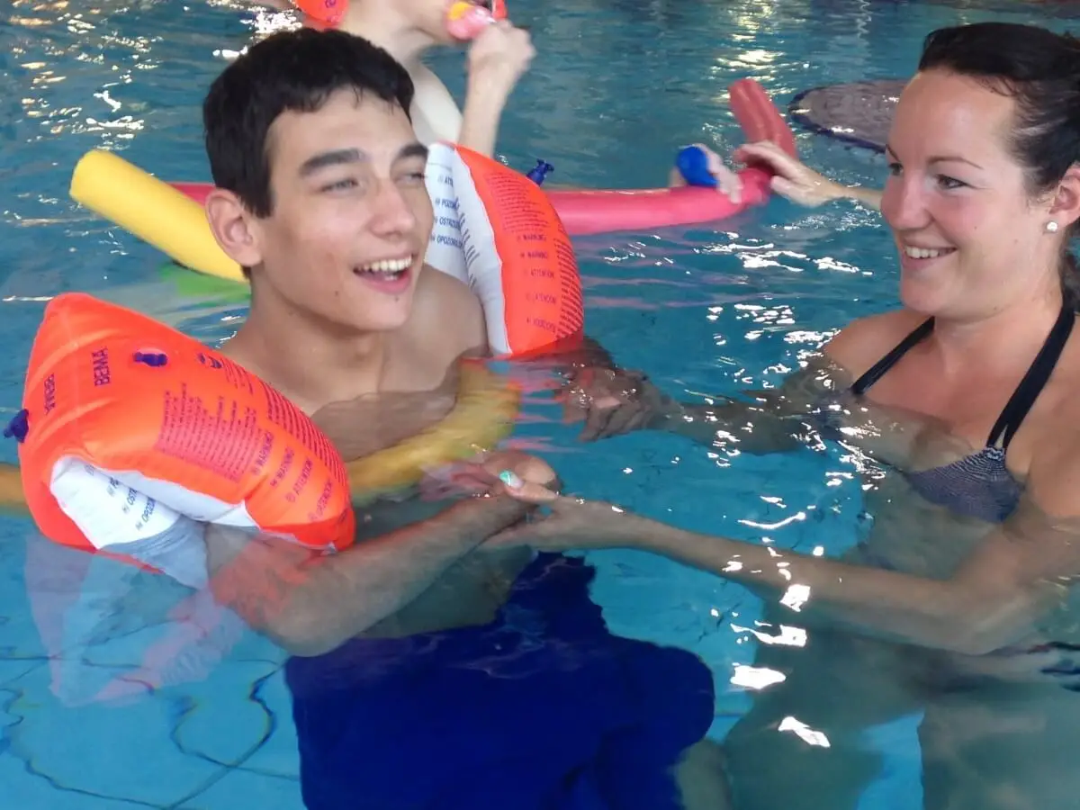 ferienohnehandicap-camp-III-2017_schwimmen_dienstag_006