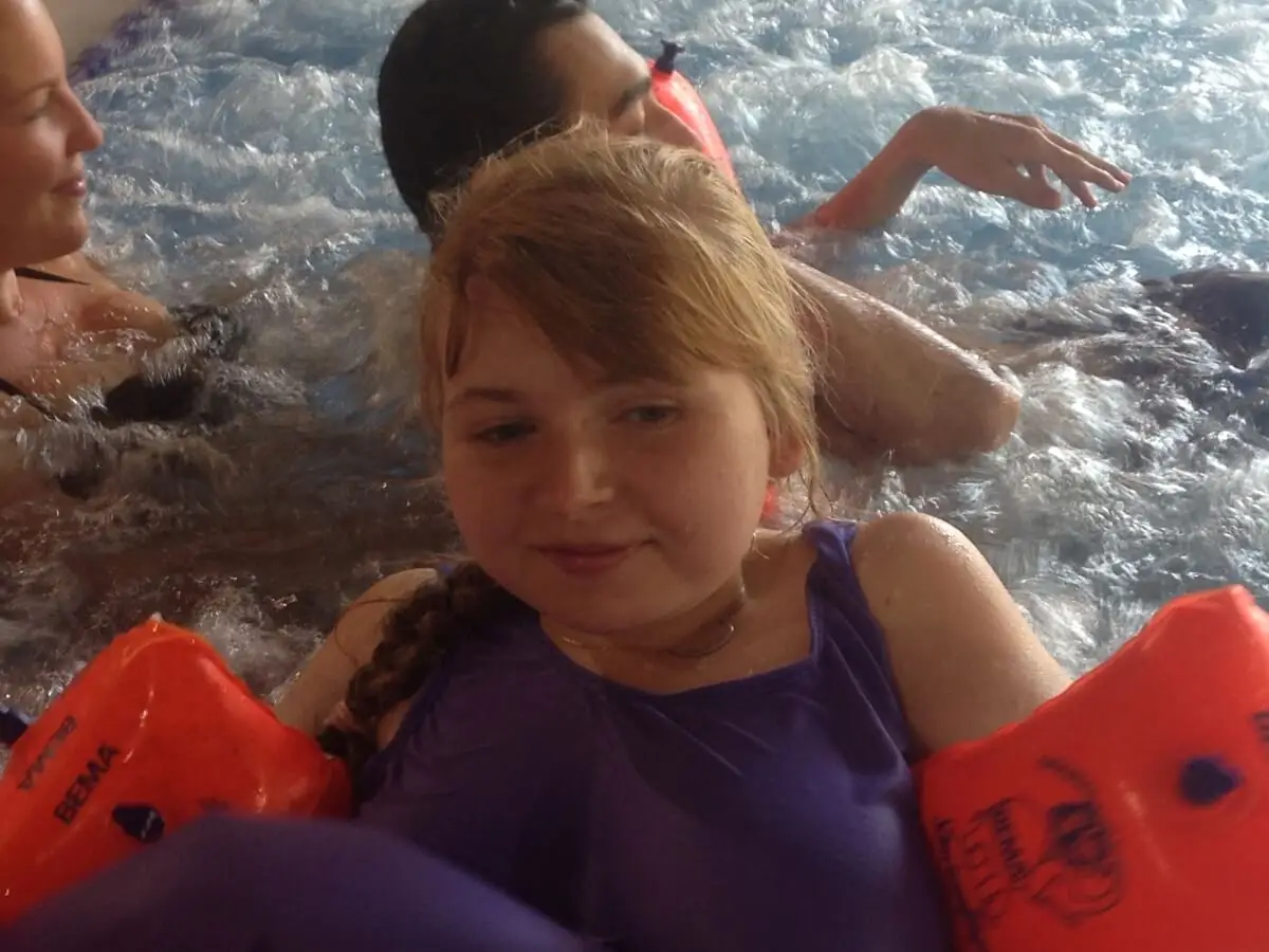 ferienohnehandicap-camp-III-2017_schwimmen_donnerstag_017