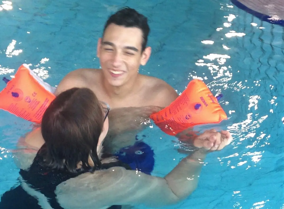 ferienohnehandicap-camp-III-2017_schwimmen_donnerstag_024