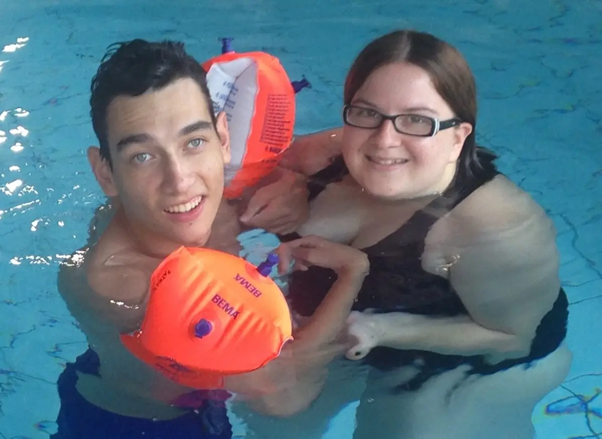 ferienohnehandicap-camp-III-2017_schwimmen_donnerstag_027