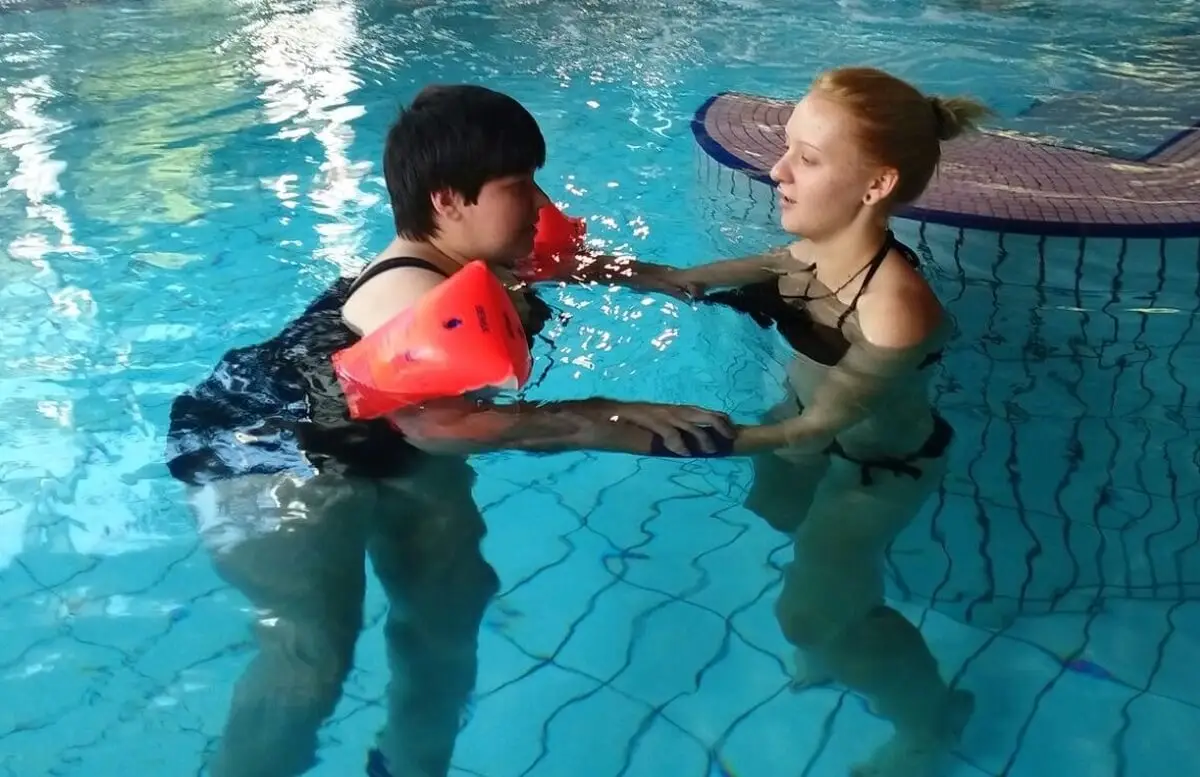 ferienohnehandicap-camp-III-2017_schwimmen_donnerstag_033