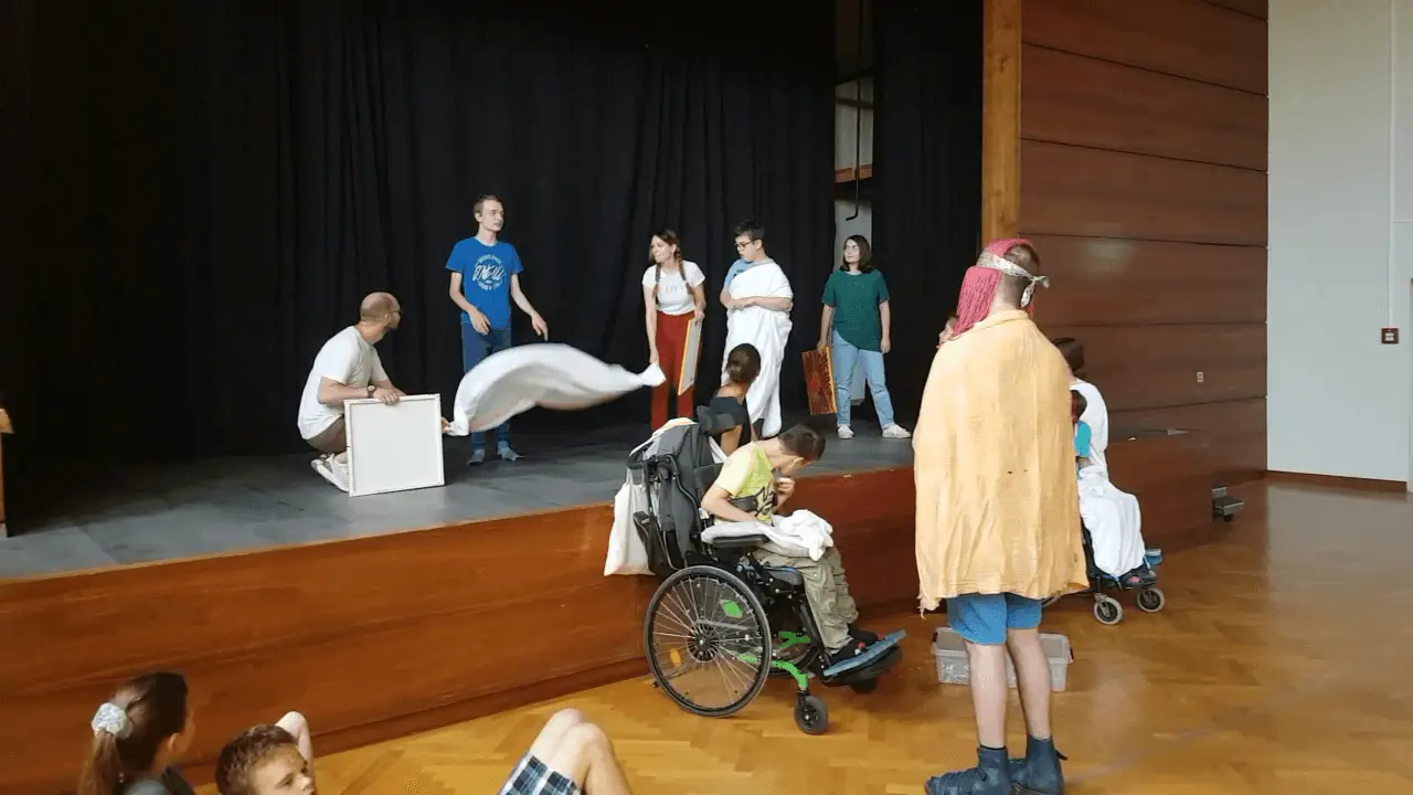 66-szene-f-abschlussfest