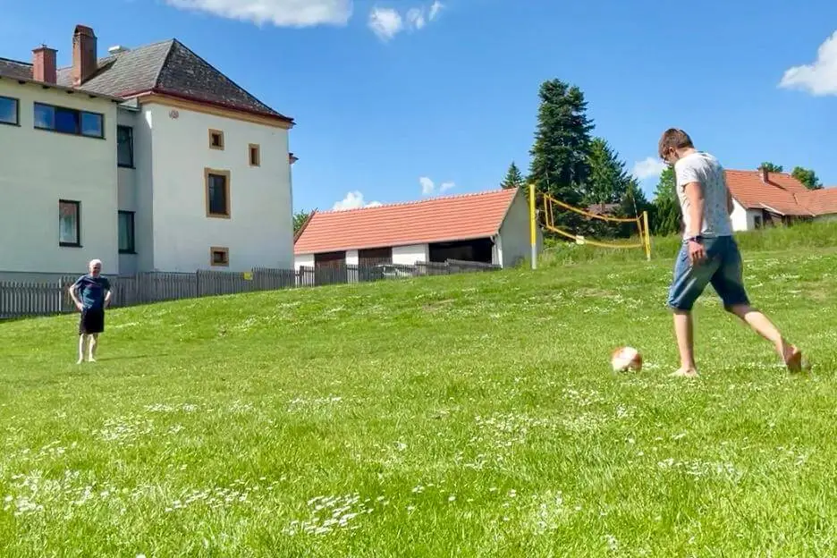 19